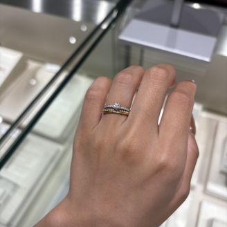 【ギンザタナカブライダル(GINZA TANAKA BRIDAL)】の口コミ 二重にみえるタイプのリングがシンプル✖️ゴージャスで可愛かったため選び...