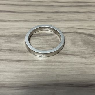 【ブルガリ(BVLGARI)】の口コミ 指輪のデザインはとでもシンプルなものです。他のブランドの指輪よりも太い...