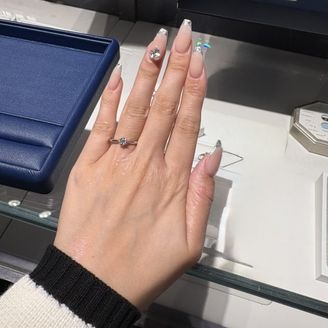 White Lily（ホワイトリリー） [婚約指輪] 銀座ダイヤモンドシライシ