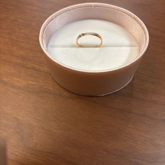 【insembre(インセンブレ)】の口コミ 軽く着け心地がいい。デザインや色も歳をとってからずっと付けれると思う。...