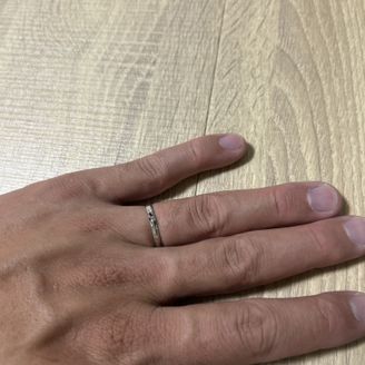 【BAUM(バーム)】の口コミ プラチナの上質な輝きに、太めのひねりデザインがとても映えていて、手元に...