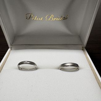 【PILOT BRIDAL(パイロットブライダル)】の口コミ ツヤも艶消しもどちらもいいなと思い、ずっと迷っていました。尚且つあまり...