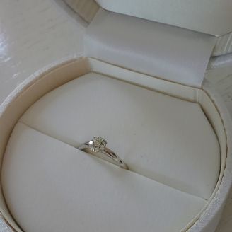 【サマンサシルヴァブライダル】の口コミ もともとサマンサタバサのブランドが好きなこともあって、指輪はここのブラ...