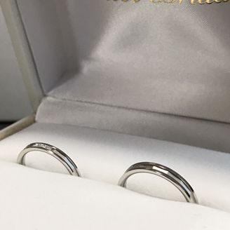 【PILOT BRIDAL(パイロットブライダル)】の口コミ 結婚指輪を色々調べていて、パイロットさんの指輪はプラチナの純度も高く丈...