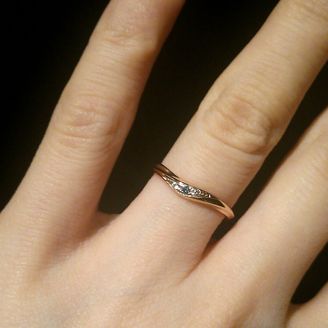 【SWEET BLUE DIAMOND(スウィートブルーダイヤモンド)】の口コミ 予算内で、少しでも可愛いデザインの物が良かったので、結構ショップをまわ...