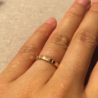 【ショパール(Chopard)】の口コミ ありきたりや定番ではないものが希望でした。また、シリーズ展開をしており...