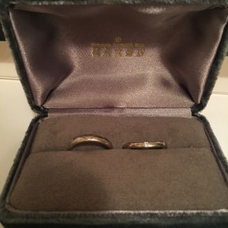 【福永宝飾店】の口コミ 主人の同僚の方が、こちらでオーダーしたものを結婚指輪にされていて、それ...