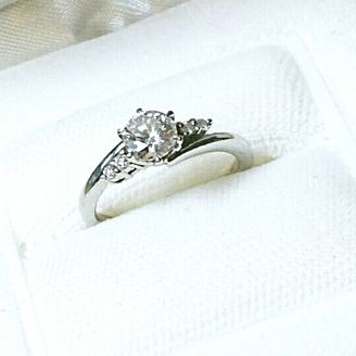 【la ape(ラ・アーペ)】の口コミ 他の人と被らない唯一のものが欲しく探して、こちらのブランドの指輪にする...