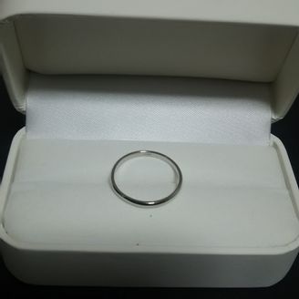 【Miss Platinum】の口コミ シンプルなデザインで、色も落ち着いていて、日常使いしやすい大きさと重さ...