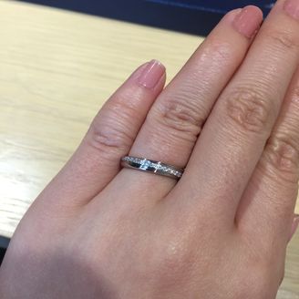 【PROPONERE(プロポネール)】の口コミ 最近の流行りでは細めのリングが人気みたいで太目のリングの部類になると思...