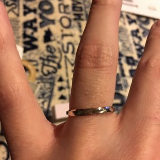 【Petit Marie(プチマリエ)】の口コミ シルバーだけでは寂しいのでピンクゴールドの入った物を探しており、ちょう...