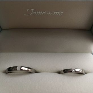 【Tomo me(トモミ)】の口コミ 肌が弱く、プラチナと迷いましたが、このチタンの指輪を知り、チタンに決め...