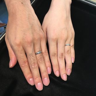 【PILOT BRIDAL(パイロットブライダル)】の口コミ 自分と彼女の両方が納得できる指輪だったため。
Pledgeと迷いました...