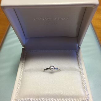 【サマンサシルヴァブライダル】の口コミ 結婚指輪は一生着ける物なので、歳をとっても不自然でないようにシンプルな...