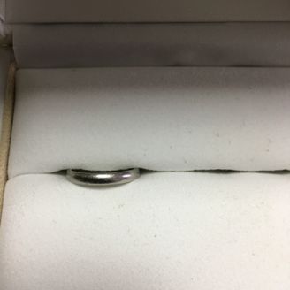 【PILOT BRIDAL(パイロットブライダル)】の口コミ 内側を指に沿うように削っているのでつけた時のフィット感が良かったです。...