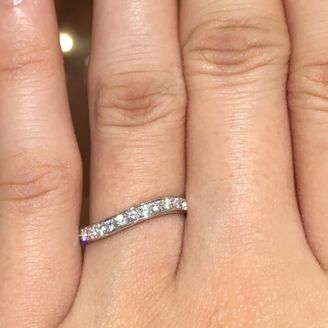 【Pink Macchiato(ピンクマキアート)】の口コミ ピンクダイヤモンドが1個おきに散りばめられている、贅沢な結婚指輪です！...