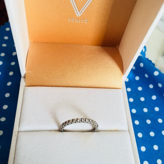 【VERITE(ベリテ)】の口コミ ブランドにこだわりはなかったのですが、婚約指輪はエタニティリングが良い...