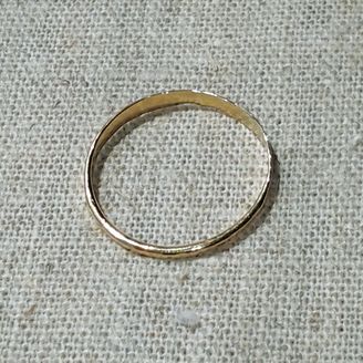 【mykonos】の口コミ 元々結婚指輪はいらないかな…と思っていましたが、ニュアンスある表面とゆ...