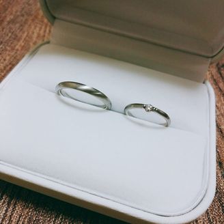 【PROOF OF GUILD(プルーフオブギルド)】の口コミ シンプルながらも少し個性があるリングを探していたので、一般的に多いデザ...