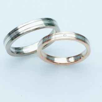 【エフイーエフ(fef)】の口コミ 自分たちでデザイン出来るのが1番のポイントだったのかもしれません。
シ...