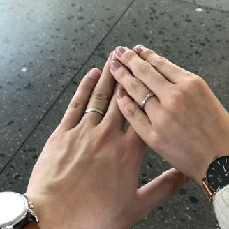 【Romantic Blue(ロマンティックブルー)】の口コミ 15万円前後で探しており、窓口に出る職のためキラキラしすぎない落ち着い...