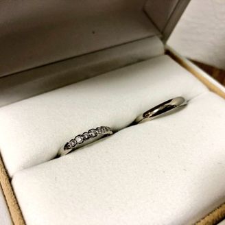 【PILOT BRIDAL(パイロットブライダル)】の口コミ 彼が指輪をつけるのが苦手だと言っていたいたので、指通りの良さが特殊製法...