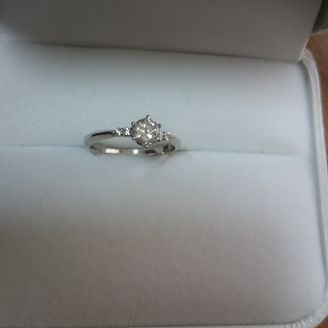 【ブライダルリング＆リフォームMIYAMOTO】の口コミ 主人の母の指輪をいただき、その指輪を持ってリメイクしてもらえるというこ...