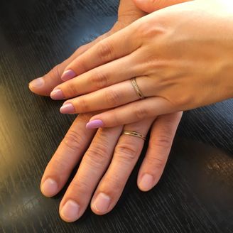 【&tique(アンティック)】の口コミ 夫からこんな感じの指輪が良いと提案があり、
実際に試着してみて、カット...