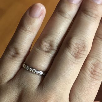 【PILOT BRIDAL(パイロットブライダル)】の口コミ ずっとハーフエタニティを探してました。どこも似たような感じのハーフエタ...