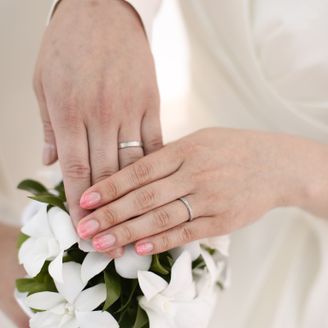 【PILOT BRIDAL(パイロットブライダル)】の口コミ プラチナで丈夫そうだったた。保証期間も長く安心でした。何店舗か見に行き...