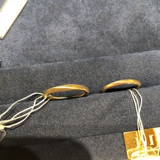 【hum(ハム)】の口コミ シンプル且つお洒落なデザインでした。普段着にも合わせやすいような好き嫌...