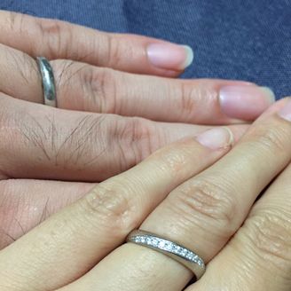【Dolfani(ドルファーニ )】の口コミ 指にしっくりくる自然なデザインと付け心地を求めて指輪を探していました。...