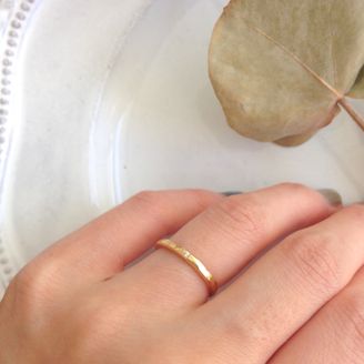 【メデルジュエリー(Mederu jewelry)】の口コミ 以前よりインスタグラムでメデルジュエリーをフォローしており、結婚指輪以...