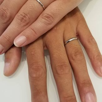 【Timeless ones Lovers(タイムレスワンズラバーズ)】の口コミ 指輪の決めては、デザインがシンプルでとても気に入り、そしてリーズナブル...