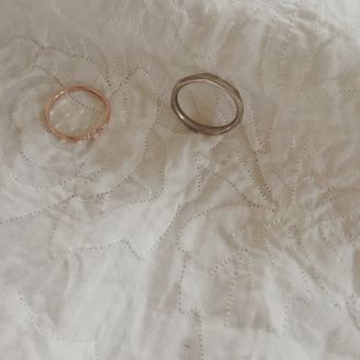 【LUCIE(ルシエ)】の口コミ 結婚指輪としてだけではなく、普段のアクセサリーとしても自然と馴染むよう...