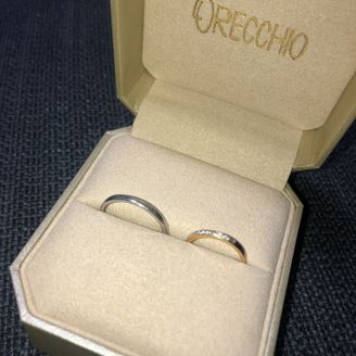 【ORECCHIO(オレッキオ)】の口コミ 2種類の形のダイヤで半分が縁取られていて、ひかりに当たるとキラキラ輝き...