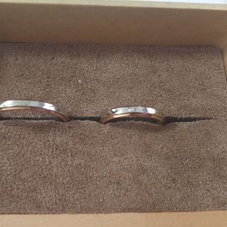 【Cadensia bridal(カデンシアブライダル)】の口コミ 購入前のイメージとして、シンプルな物で探していました。数件ショップを回...