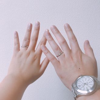 【俄(にわか)】の口コミ 試着した際に
指に馴染んだのと
あまり選ばれる方が少ないというお話だっ...