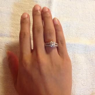 【MAUBOUSSIN(モーブッサン)】の口コミ 店頭で見かけた瞬間、一目ぼれしました。デザインがとても気に入っています...