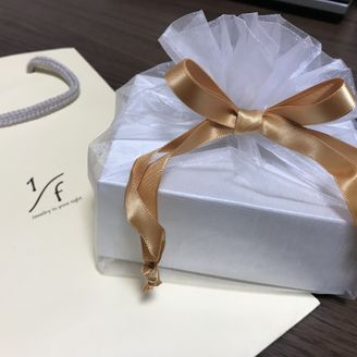 【１／ｆ エフブンノイチ】の口コミ デザインがとても好みでした！
他ブランドのサイトも何件か見ましたが、光...