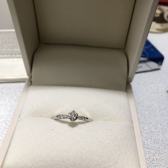 【et.lu(エトル)】の口コミ 形、デザイン、付けた感じ全て良かったです！
ダイヤモンドもバランスよく...