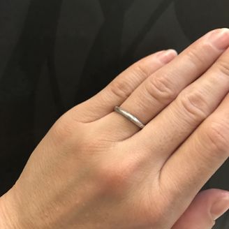 【e.m.】の口コミ 飽きずに付けられるシンプルでありながらも、他の人とかぶらないものを探し...