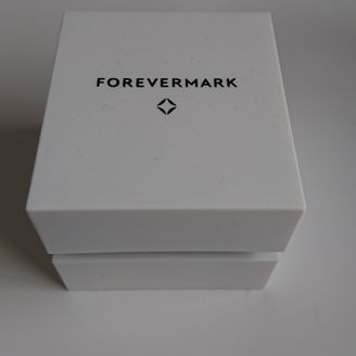 【FOREVERMARK(フォーエバーマーク)】の口コミ 最初から少し変わったデザインで、シンプルで長く使えそうなものを探してい...