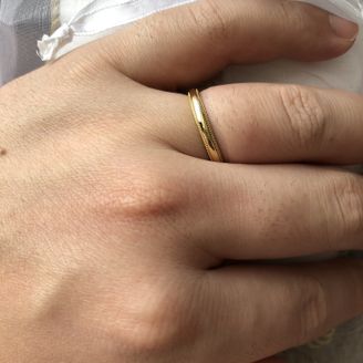 【Justin Davis Bridal(ジャスティンデイビスブライダル)】の口コミ デザインはシンプルかつ飽きがこないようなデザインに一目惚れです。デザイ...