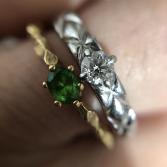 【レイジースーザン(LAZY SUSAN)】の口コミ キルティングの彫りのデザインに一目惚れしました。シャネルに同じデザイン...