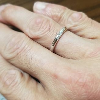 【永田宝石店】の口コミ 彼がダイヤつきの指輪がほしいといいました。
ギラつかず、さりげなくダイ...