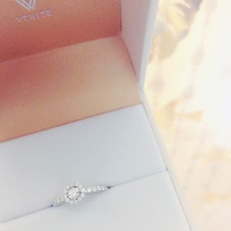 【VERITE(ベリテ)】の口コミ デザインが良く、一目惚れでした。婚約指輪として贈ってもらいました。値段...