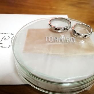 【TORAIRO(トライロ)】の口コミ いかにも結婚指輪、は二人とも好みでなく、デザイン性の高い指輪がほしいと...