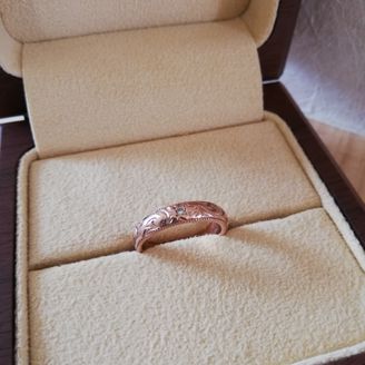 【MAILE(マイレ)】の口コミ 結婚指輪はハワイアンジュエリーと決めていたので、指輪のタイプはすぐに決...