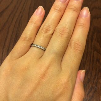 【Sirena Azzurro(セイレーン アズーロ)】の口コミ 私の小さな手に合わせて、細くてシンプルなデザインの指輪を勧めてもらいま...